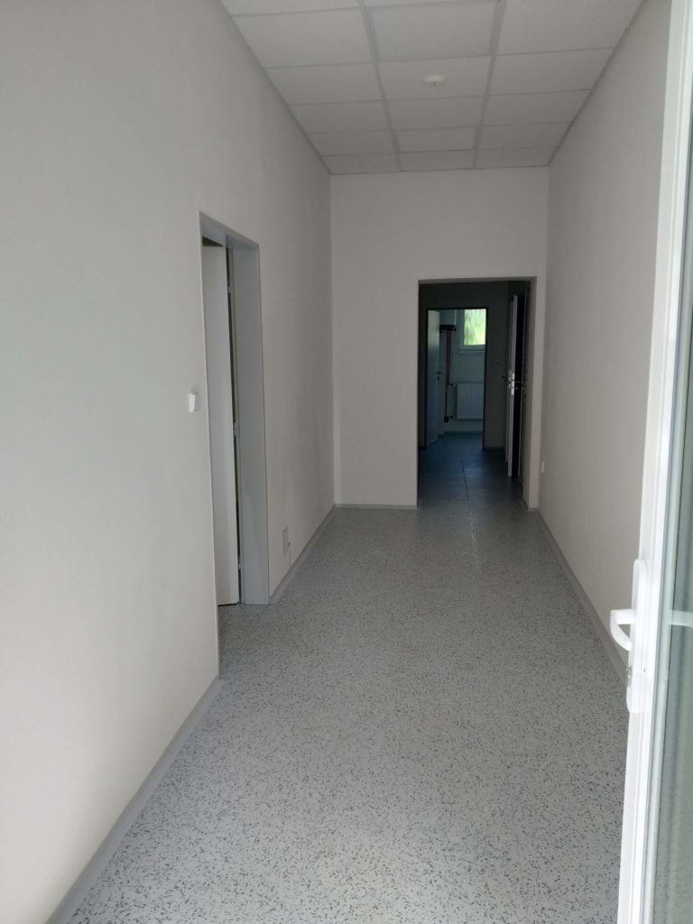 02 Ordinace Chodba Cekarna